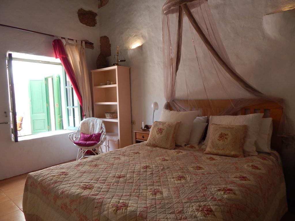 La Casa Caldera Pension Femés Buitenkant foto
