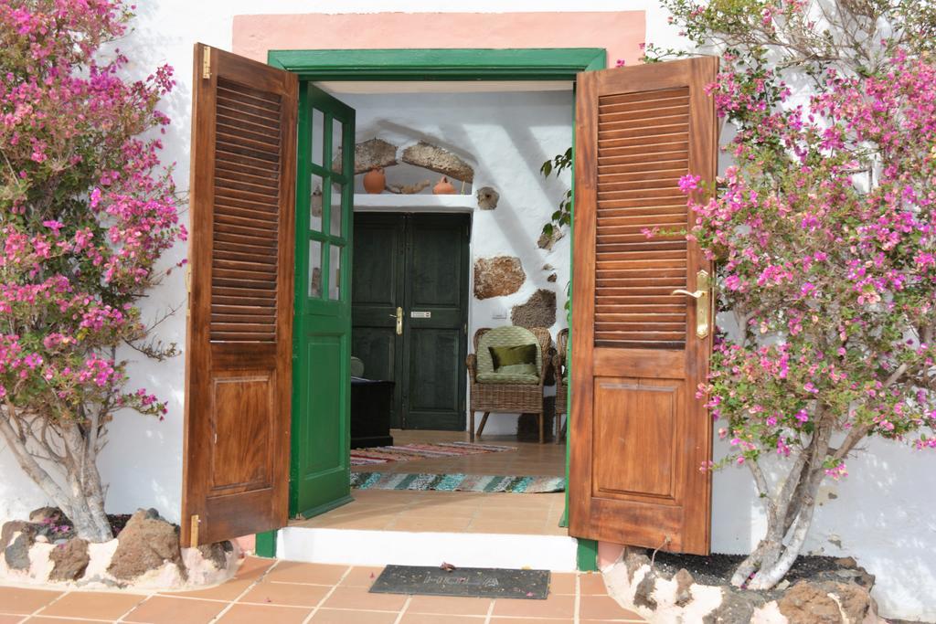 La Casa Caldera Pension Femés Buitenkant foto