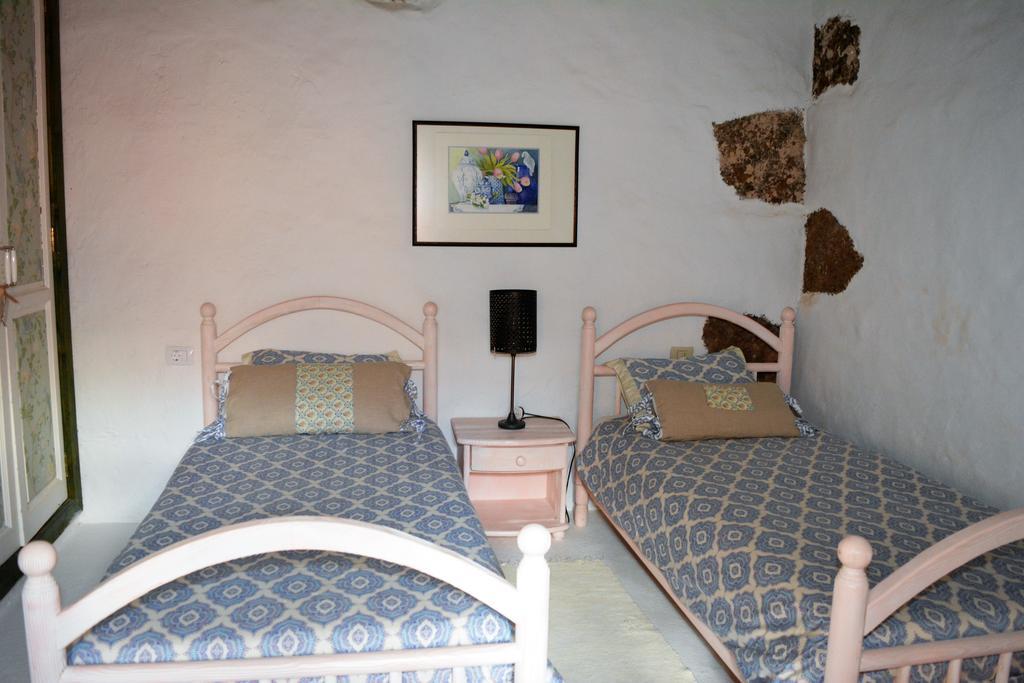 La Casa Caldera Pension Femés Buitenkant foto