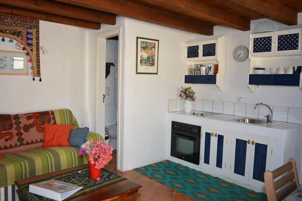 La Casa Caldera Pension Femés Buitenkant foto